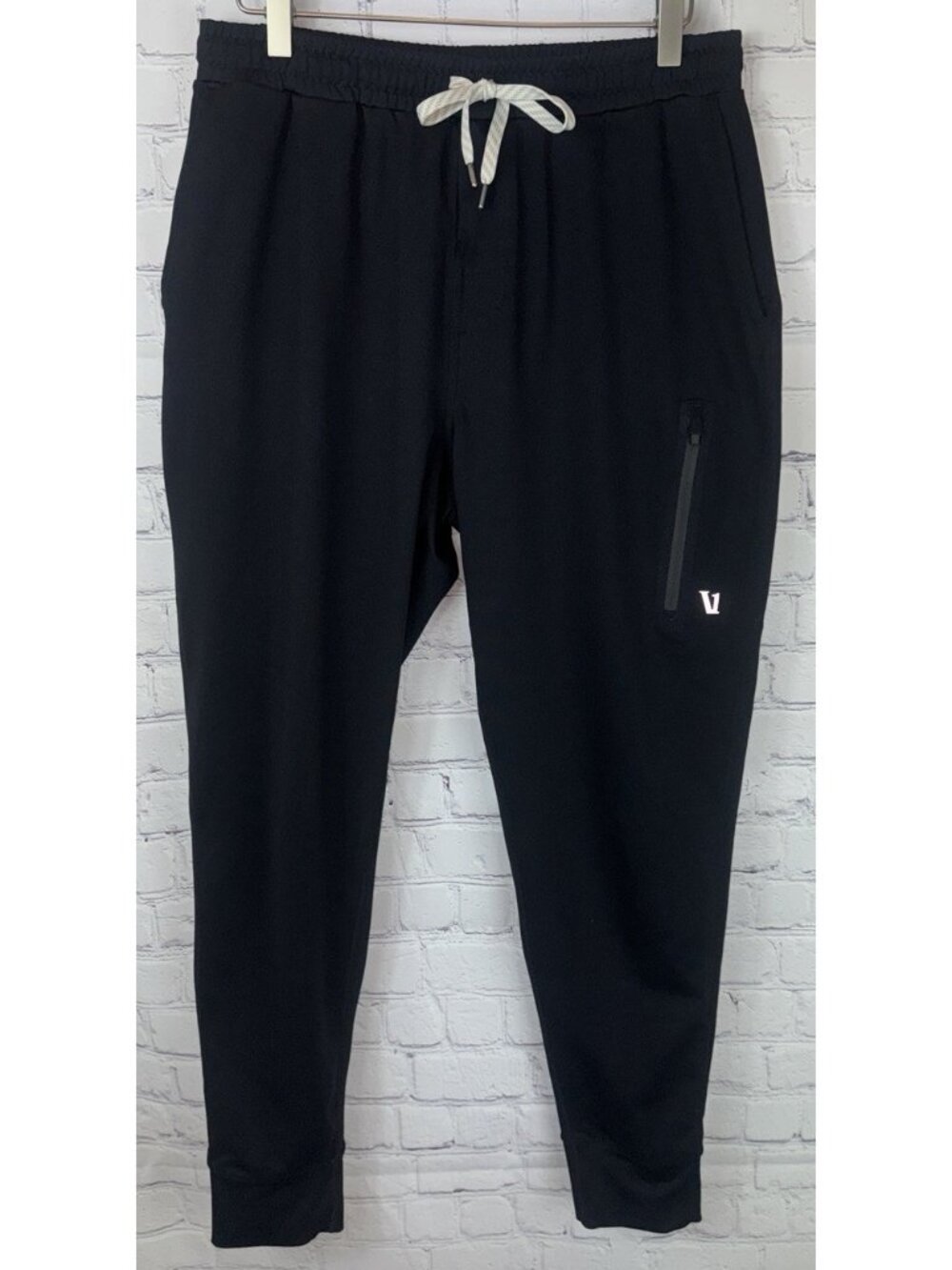 VUORI Men's Size Medium Sunday Performance Jogger Black #V416